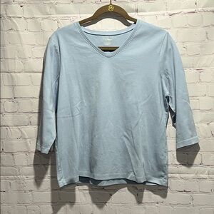 L.L. Bean Light Blue 3/4 Sleeve V-Neck Top‎ Woman’s Size Large